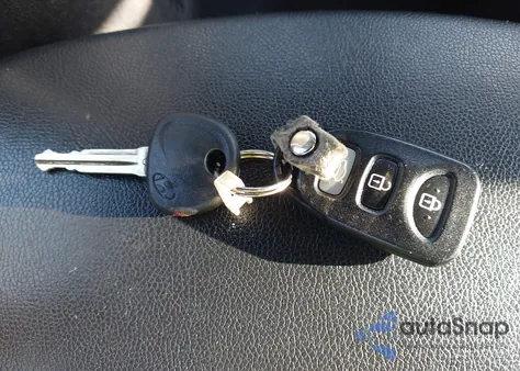 2014 Hyundai Elantra Se из США, поврежденный, VIN 5NPDH4AE5EH536092